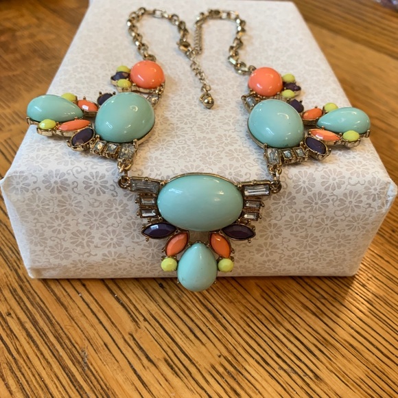 Statement Necklace - Picture 1 of 4
